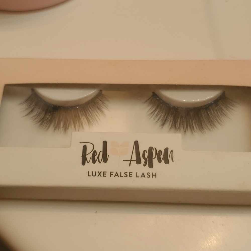 Red aspen lashes